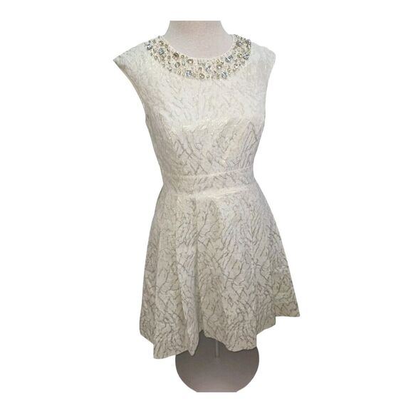 Eliza J Women's Fit & Flare Dress Jacquard Metallic Gold ivory Size 6 - Picture 3 of 13